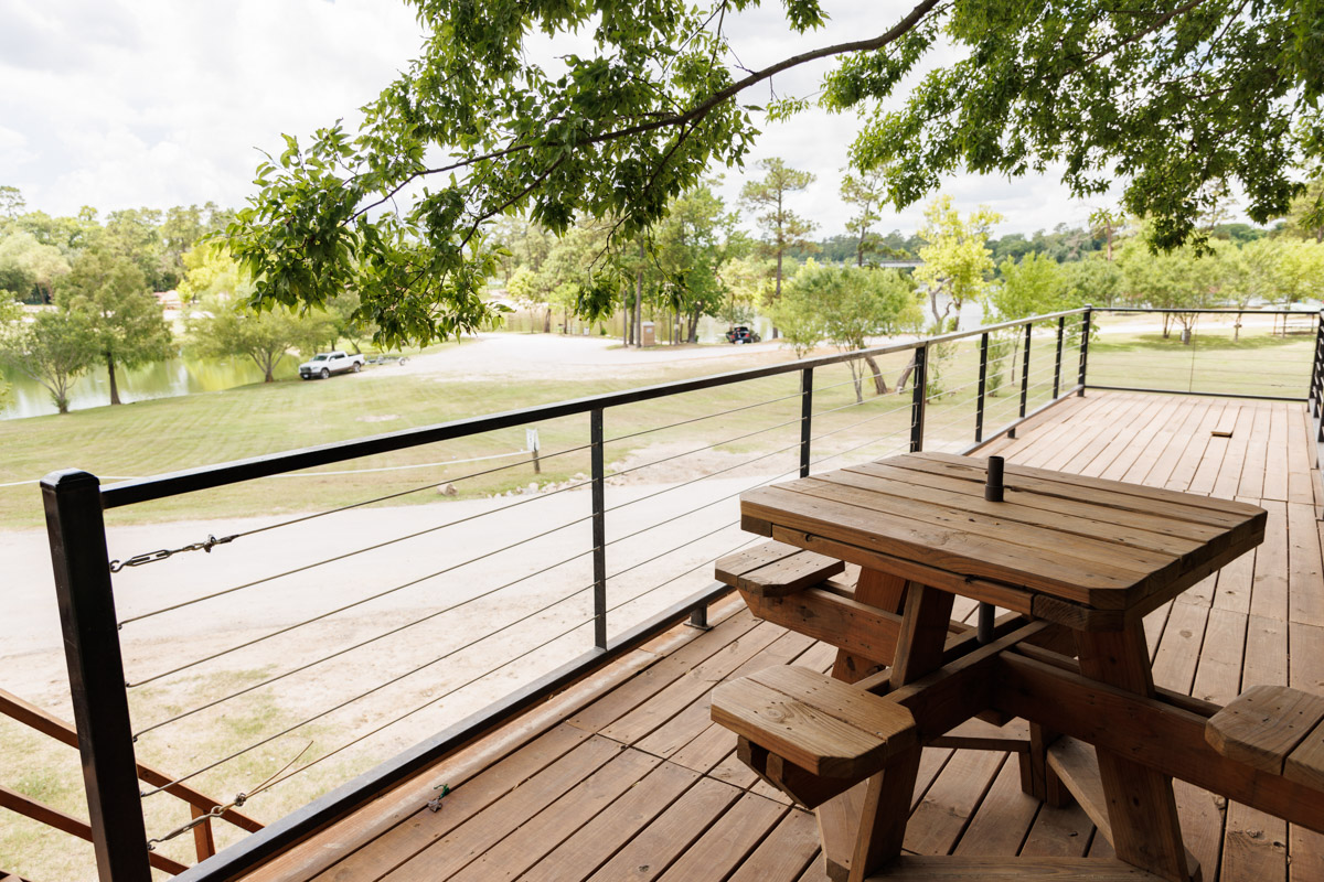 #6 Marina Large Cabin Capacity 6, Sleeps 4